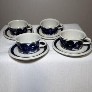 Vtg. ARABIA Finland Hand Painted Floral Set Of 4 Soup Coffee Cup & Saucer MINT